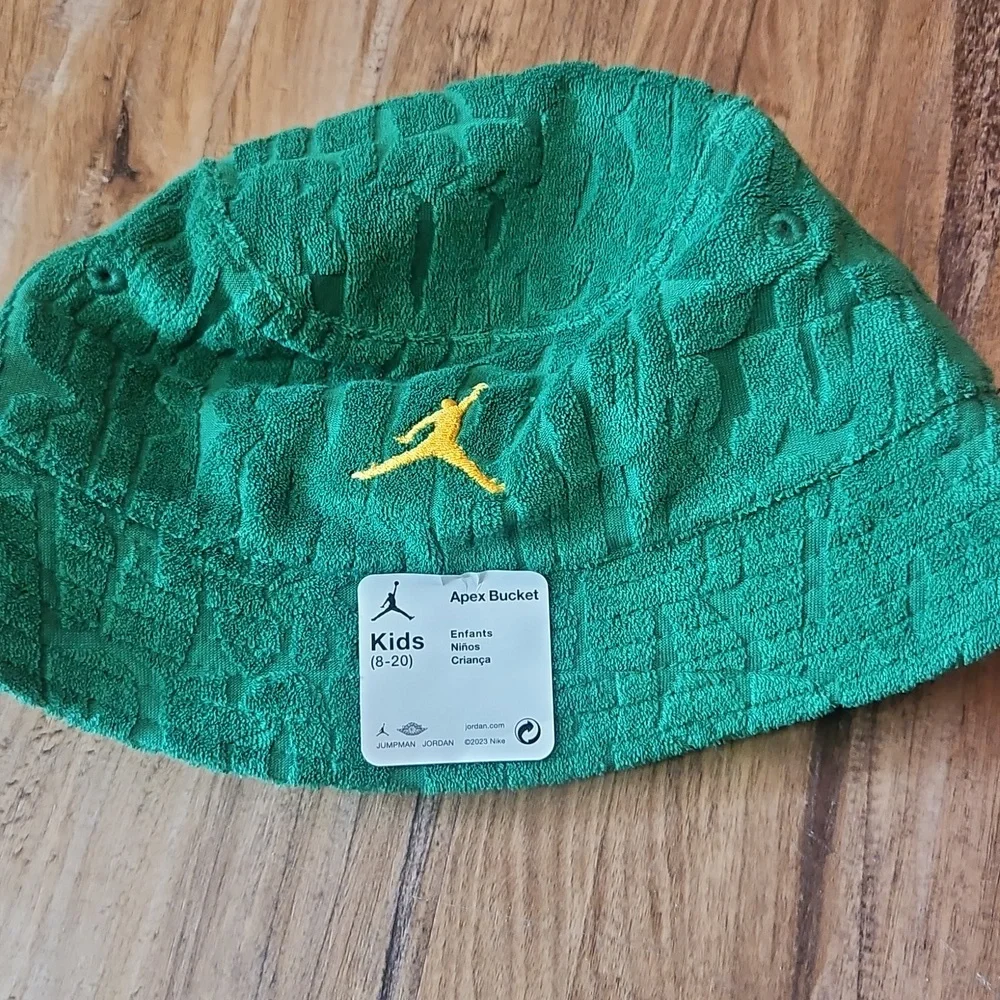 Jordan Kids’ Fuel Up Cool Down Bucket Hat: GREEN: NEW WITH TAG: YOUTH 8-20